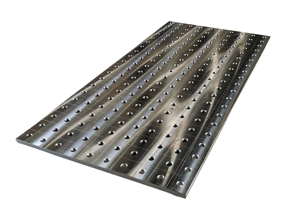 Two-dimensional flexible welding platform